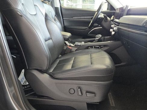 Used 2024 Kia Telluride SX AWD/4WD image 3
