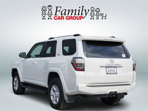 Certified 2024 Toyota 4Runner SR5 Premium image 3
