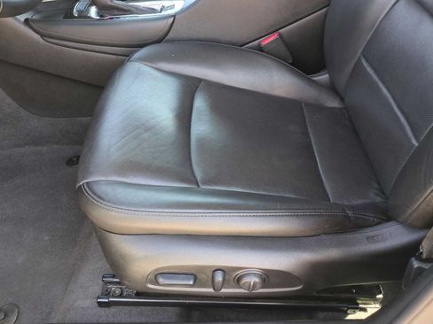 Used 2024 Chevrolet Malibu LT FWD image 19