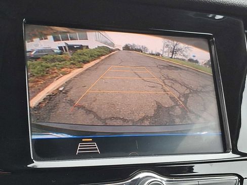 Used 2022 Buick Encore Preferred image 18