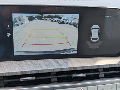 Used 2024 Kia Telluride EX w/ EX Captain's Chair Package image 25