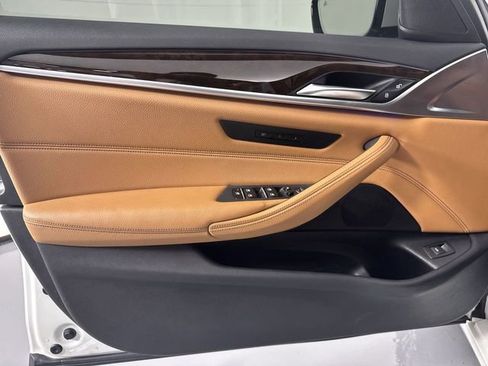 Used 2019 BMW 540i xDrive w/ Convenience Package image 20