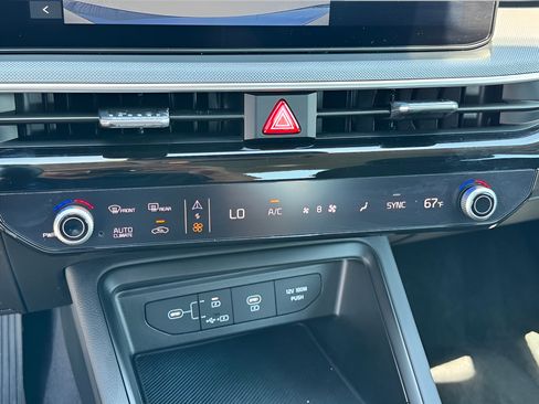 Used 2025 Kia K5 LXS FWD image 25