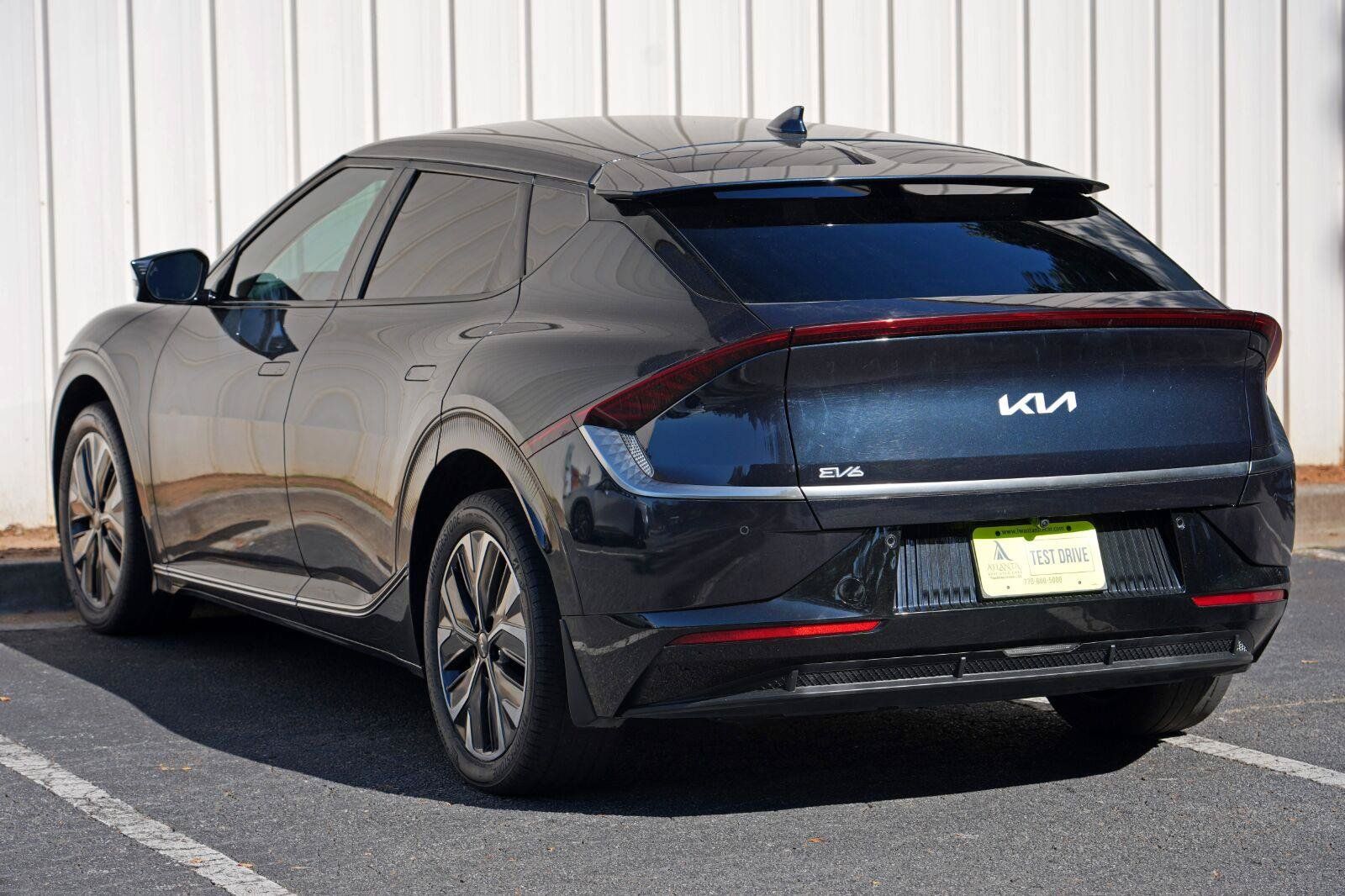 Used 2022 Kia EV6 Wind RWD image 50