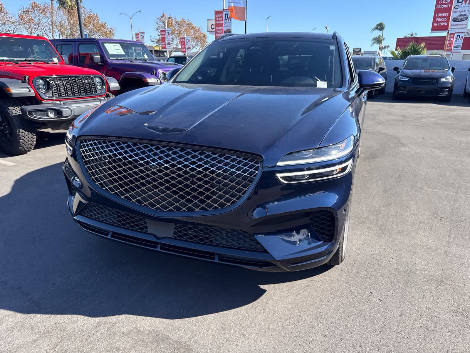 Used 2023 Genesis GV70 2.5T w/ Advanced Package AWD/4WD image 2