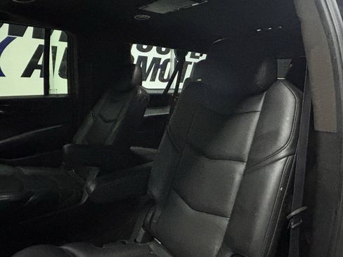 Used 2016 Cadillac Escalade ESV Platinum RWD image 29