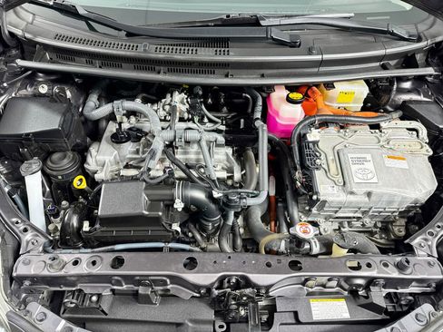 Used 2016 Toyota Prius C Two image 14