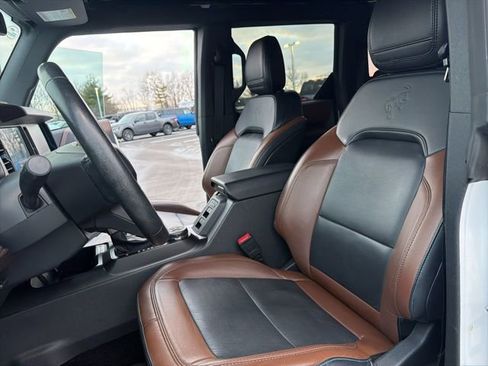 Certified 2022 Ford Bronco Outer Banks w/ Sasquatch Package image 23