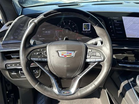 Certified 2023 Cadillac Escalade ESV V w/ LPO, ONYX Package image 21