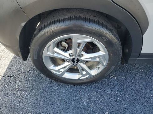 Used 2023 Hyundai Kona SEL FWD image 29