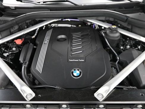 Used 2022 BMW X5 xDrive40i w/ Premium Package AWD/4WD image 20