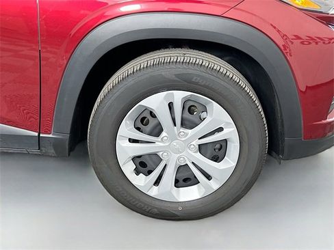 Used 2024 Chevrolet Trax LS image 33