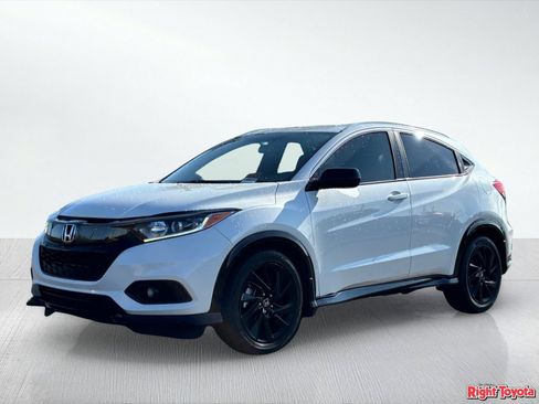 Used 2022 Honda HR-V Sport image 2