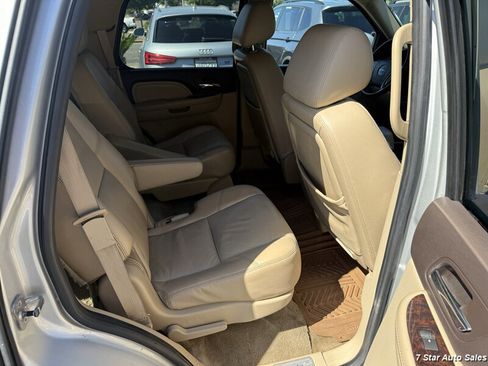 Used 2011 GMC Yukon Denali AWD/4WD image 22