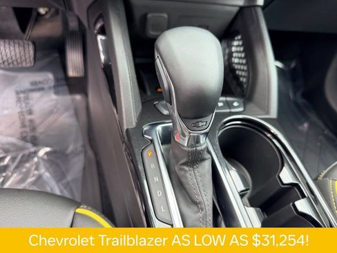Used 2026 Chevrolet TrailBlazer ACTIV w/ Convenience Package FWD image 12