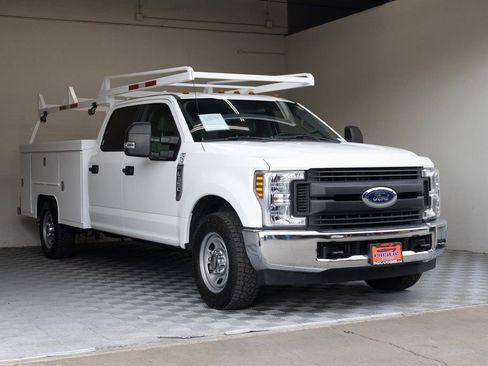 Used 2019 Ford F350 XL w/ Power Equipment Group RWD image 6