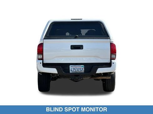 Used 2019 Toyota Tacoma TRD Sport w/ Technology Package AWD/4WD image 6