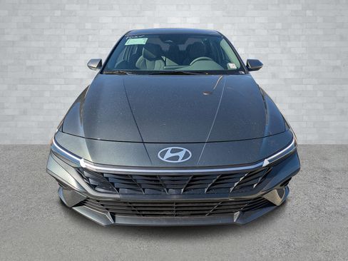 New 2026 Hyundai Elantra SE image 3