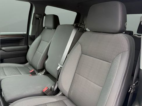 Used 2024 Chevrolet Silverado 1500 LT AWD/4WD image 36