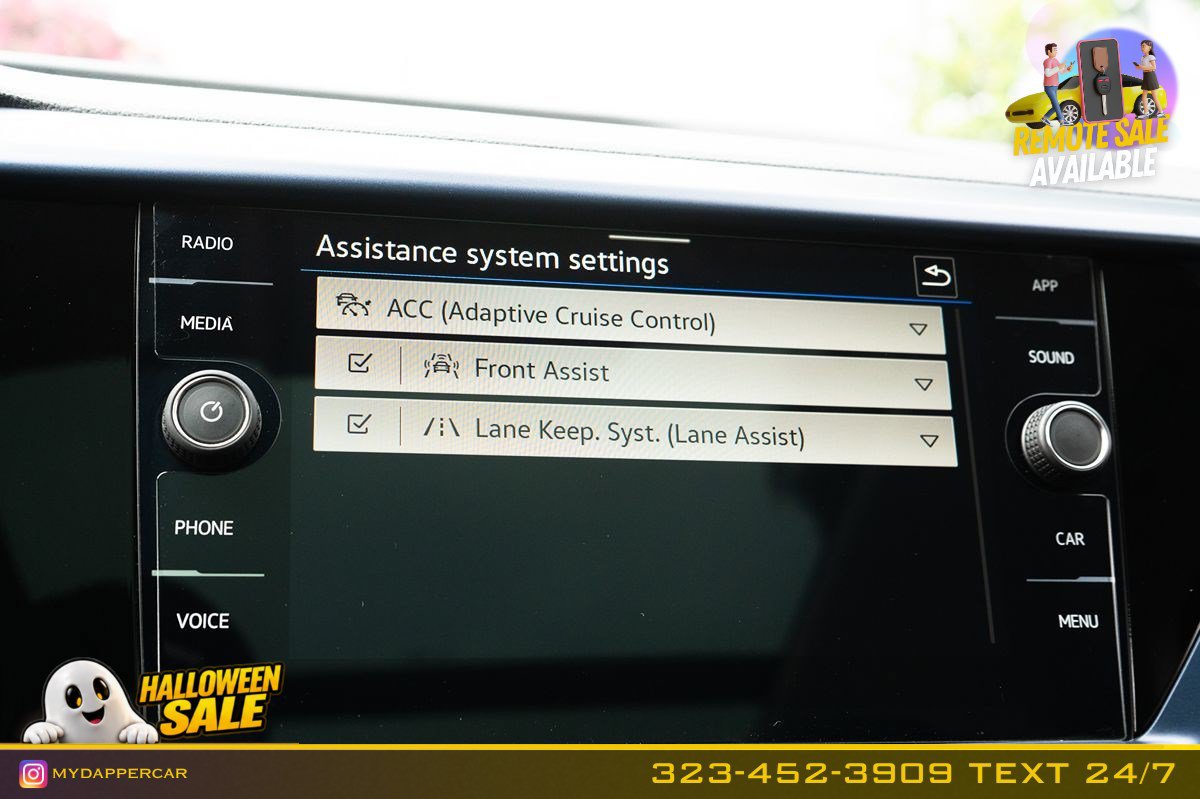Used 2023 Volkswagen Taos SE w/ Panoramic Sunroof Package FWD image 33