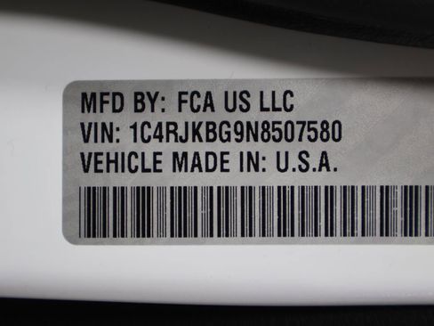 Used 2022 Jeep Grand Cherokee L Limited AWD/4WD image 51