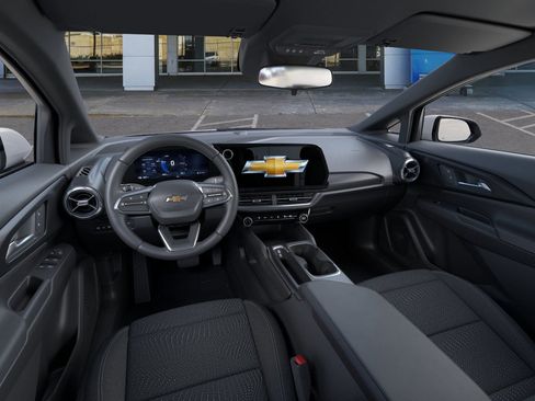 New 2026 Chevrolet Equinox EV LT image 16