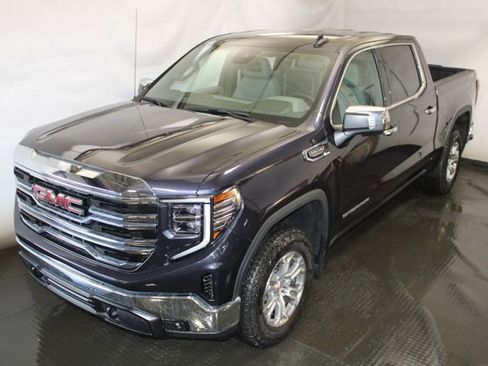 Used 2023 GMC Sierra 1500 SLT w/ SLT Convenience Package AWD/4WD image 1