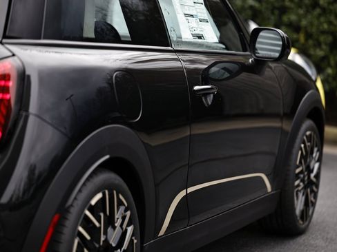 New 2026 MINI Cooper 2-Door Hardtop image 8