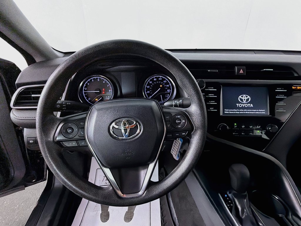 Used 2020 Toyota Camry LE FWD image 11