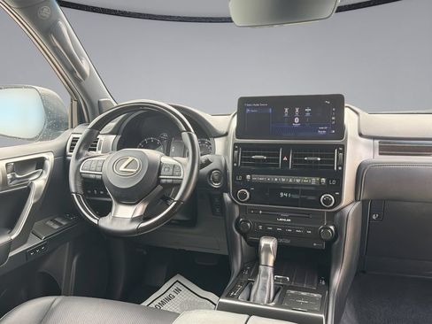Certified 2023 Lexus GX 460 Premium w/ Accessory Package AWD/4WD image 19