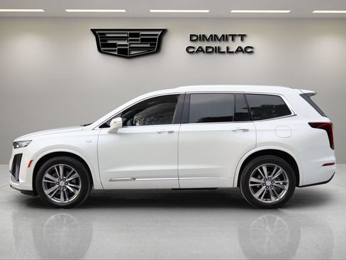 Certified 2024 Cadillac XT6 Premium Luxury FWD image 8