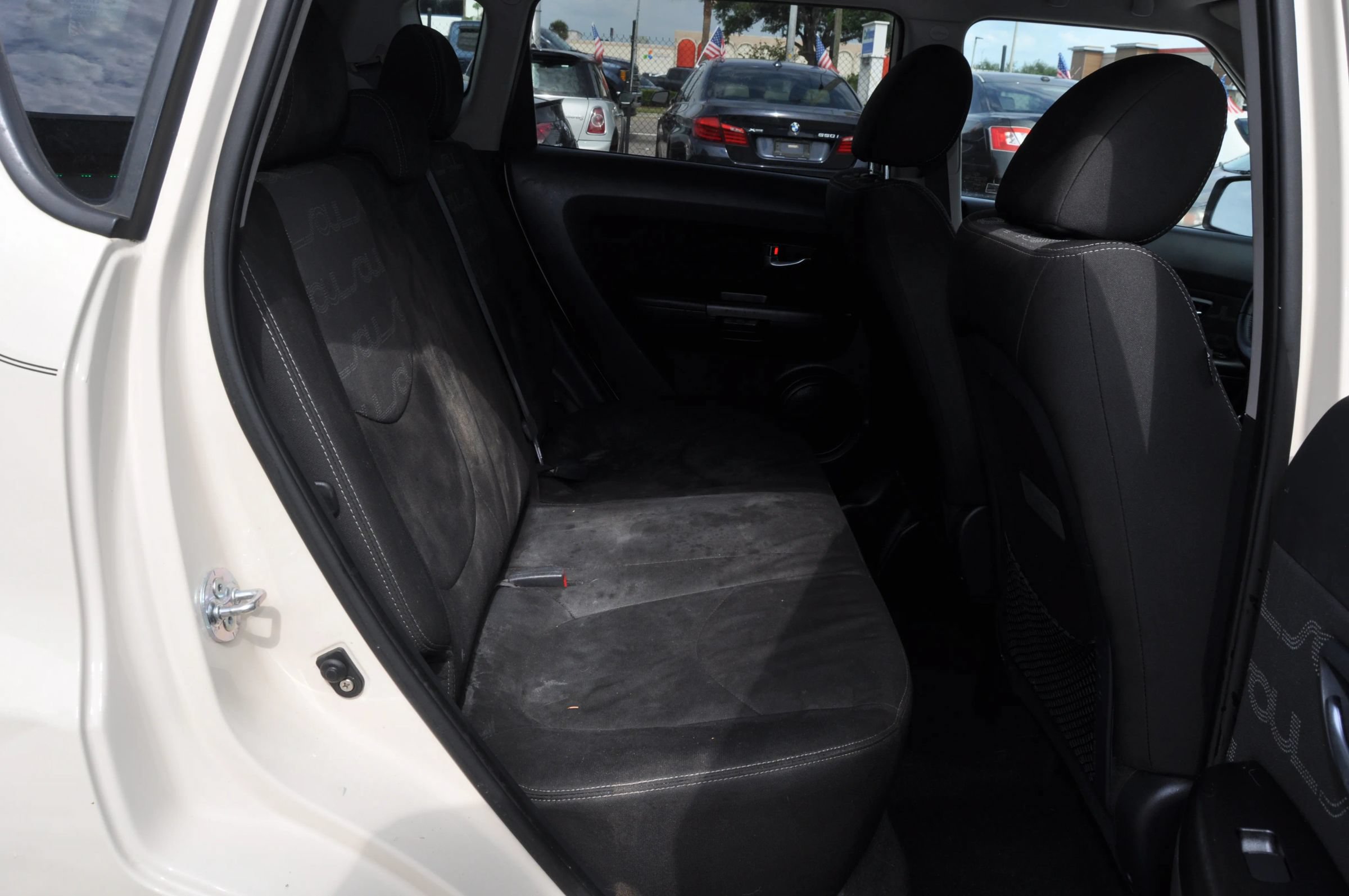 Used 2013 Kia Soul + FWD image 14