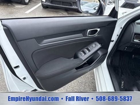 Used 2022 Honda Civic Sport image 17