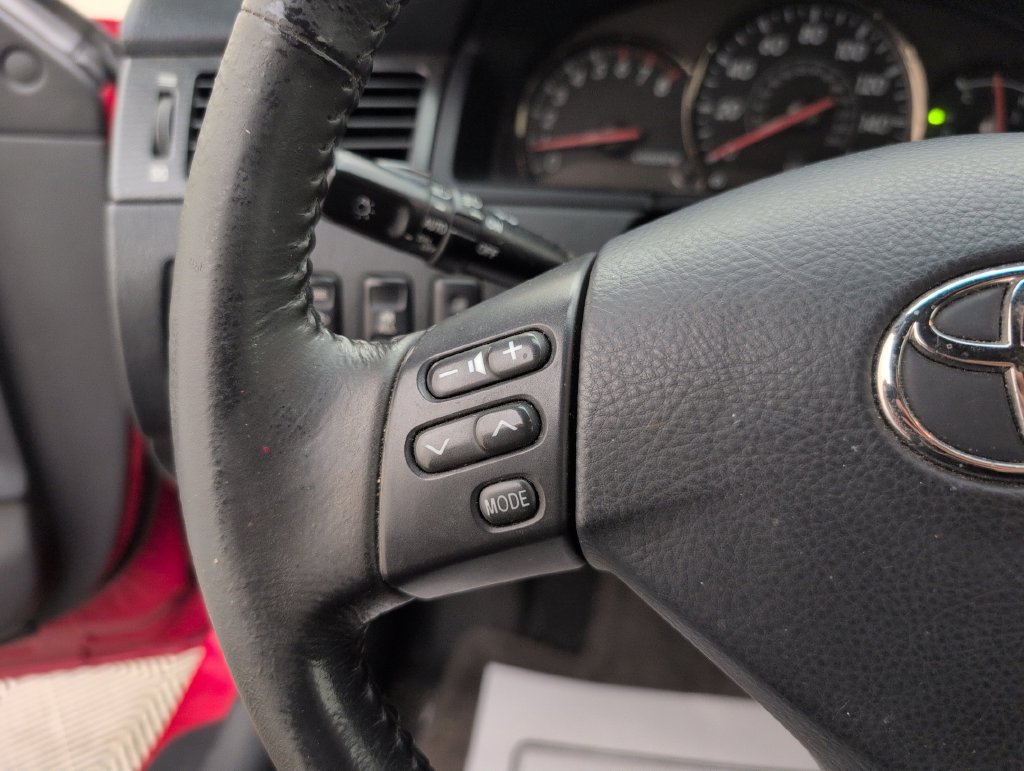 Used 2006 Toyota Solara Convertible FWD image 32
