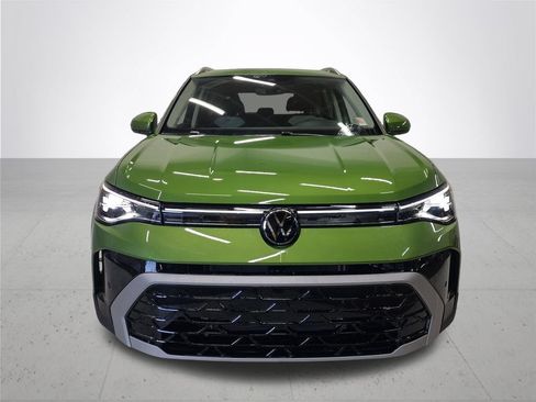 New 2026 Volkswagen Taos SEL AWD/4WD image 3