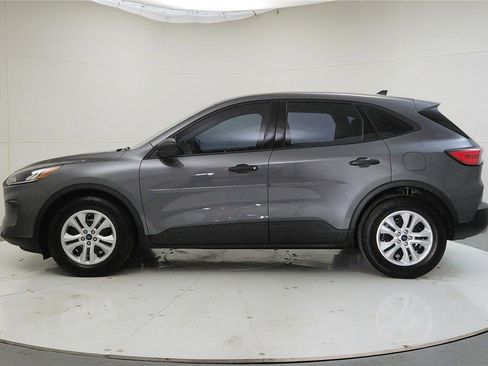 Used 2022 Ford Escape S image 4
