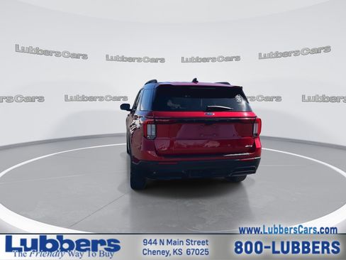 Used 2025 Ford Explorer ST-Line w/ ST-Line Street Pack image 7