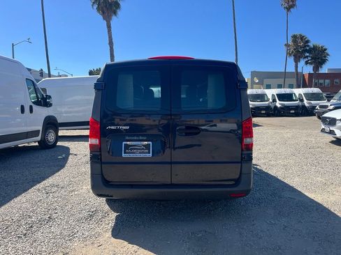 Used 2016 Mercedes-Benz Metris image 9