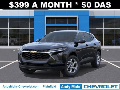 New 2026 Chevrolet Trax LS w/ LS Convenience Package FWD image 7