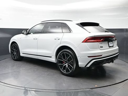 Used 2023 Audi Q8 Prestige AWD/4WD image 7