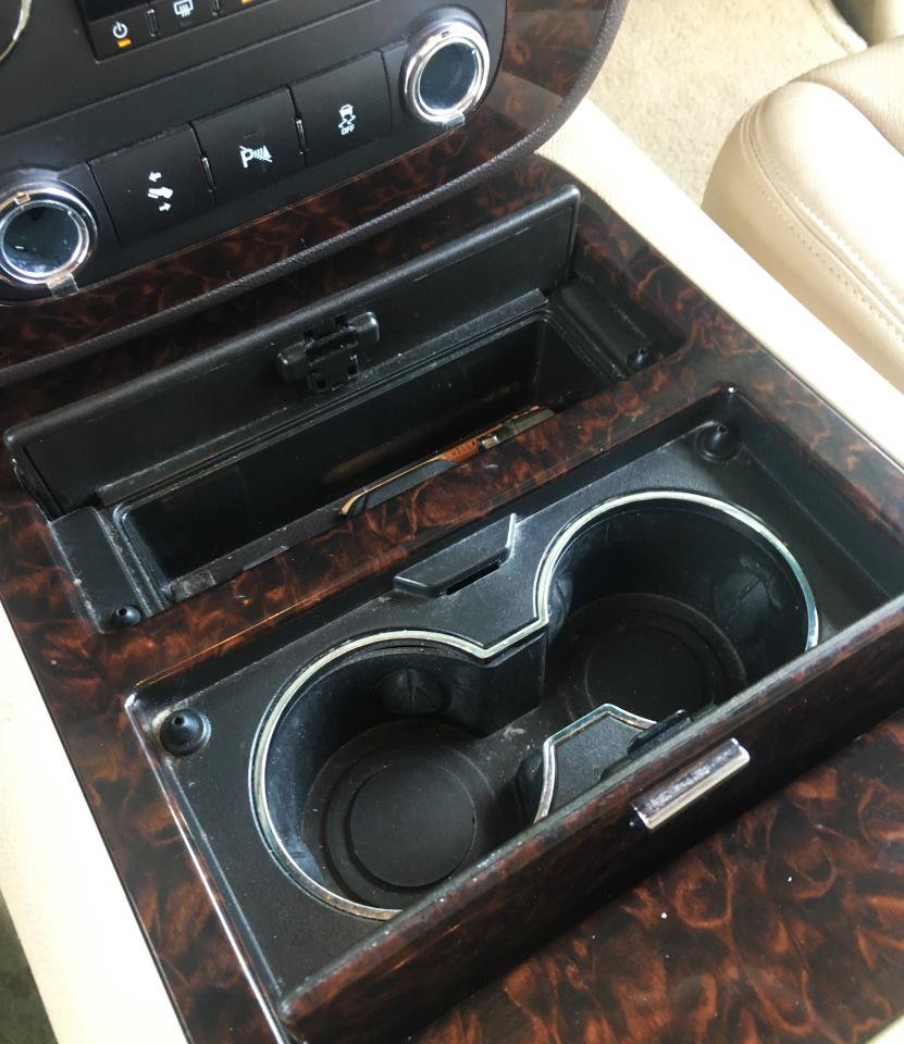 Used 2012 GMC Yukon XL Denali RWD image 31