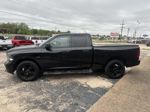 Used 2015 RAM 1500 Express w/ Black Ram 1500 Express Group AWD/4WD image 6
