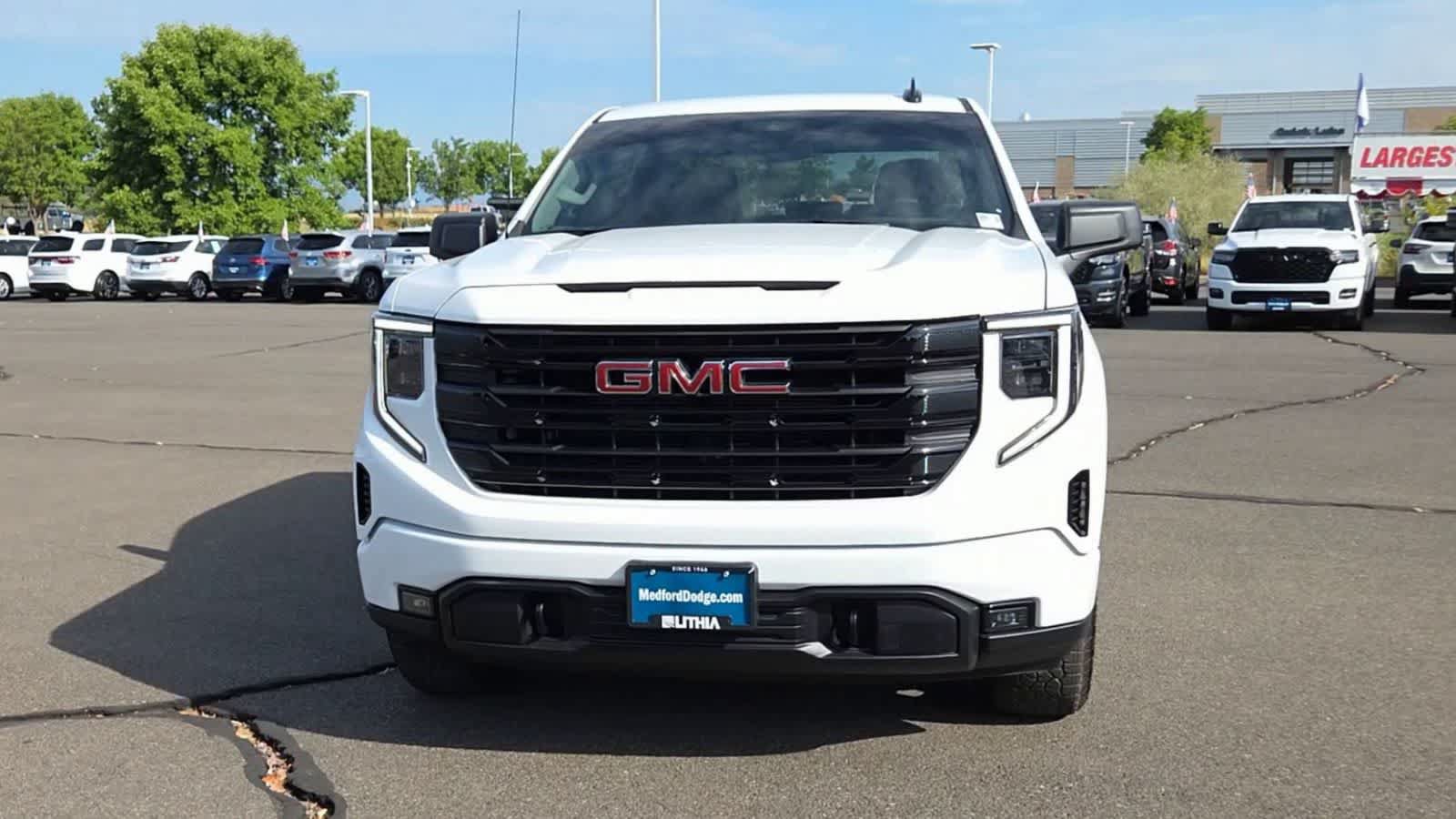 Used 2026 GMC Sierra 1500 Elevation w/ X31 Off-Road Package AWD/4WD image 3