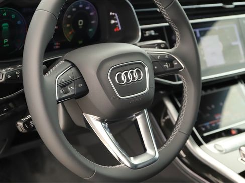 New 2025 Audi Q8 Premium Plus image 16
