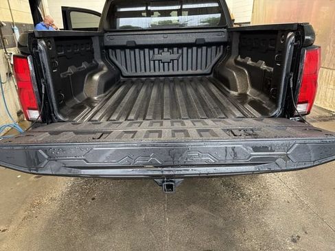 Certified 2025 Chevrolet Colorado ZR2 w/ Technology Package AWD/4WD image 24