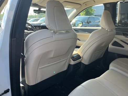 Used 2023 INFINITI QX60 Luxe w/ Cargo Package AWD/4WD image 35