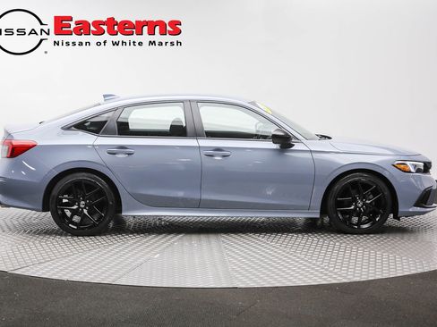 Used 2024 Honda Civic Sport image 4