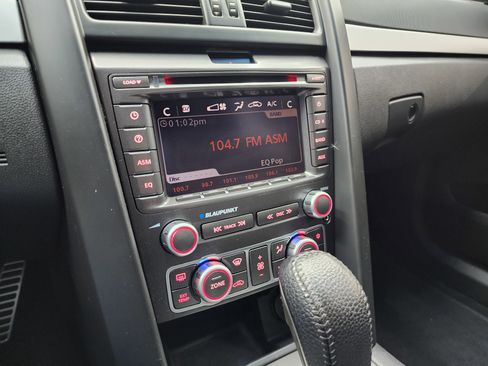 Used 2009 Pontiac G8 GT w/ Premium Package image 12