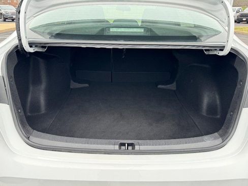 Used 2024 Toyota Corolla LE image 6