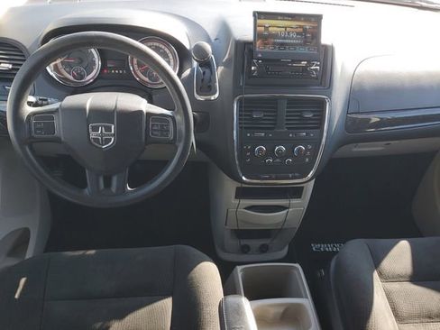 Used 2016 Dodge Grand Caravan SE w/ Quick Order Package 29E SE FWD image 11